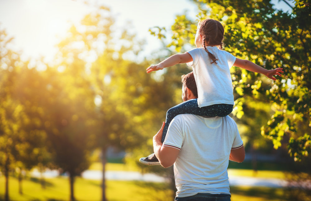 Die 15 besten Tipps um dein Kind glücklich zu machen