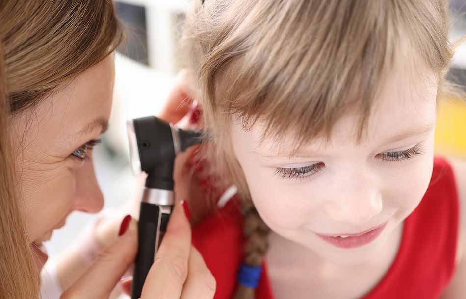 5 Tipps um Ohrenschmerzen beim Kind sofort zu lindern